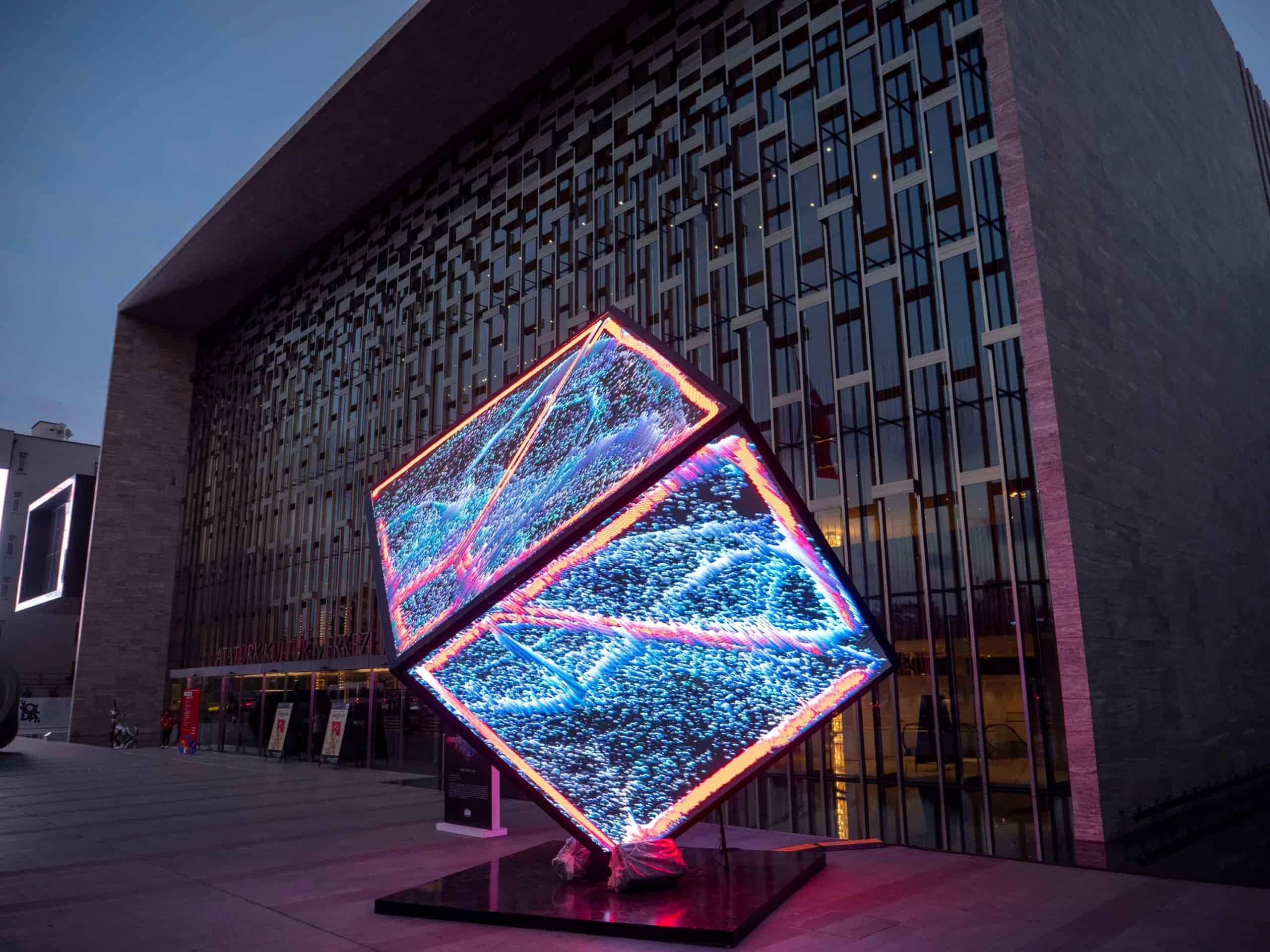 The Future of Sculpture: Combining Traditional Techniques With Modern Innovations