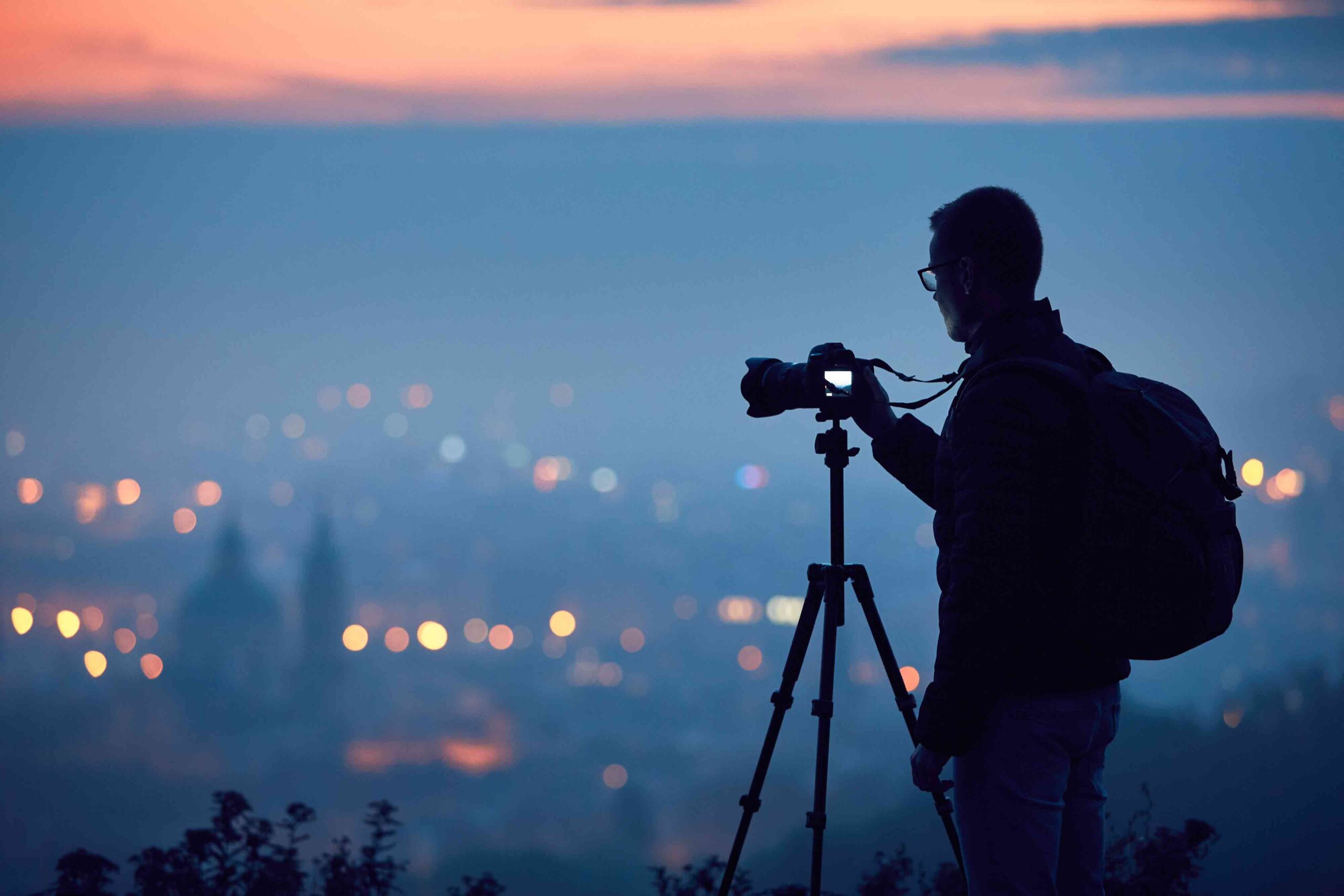 Night Photography: Techniques for Shooting After Dark